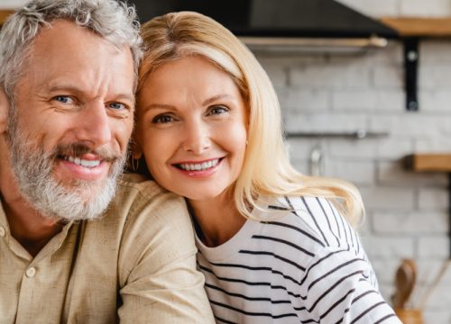 Photo of a healthy older couple in their kitchen